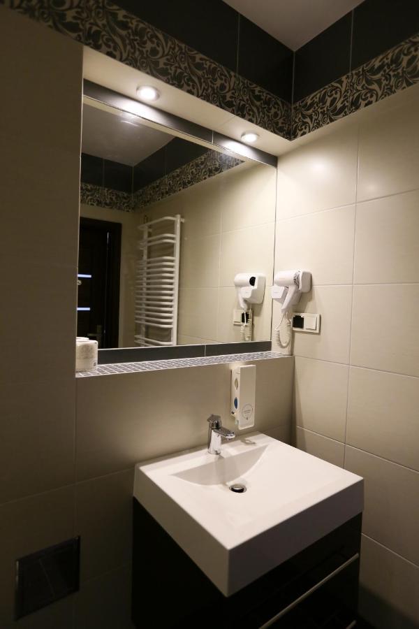 Hotel Fryderyk 나이사 외부 사진