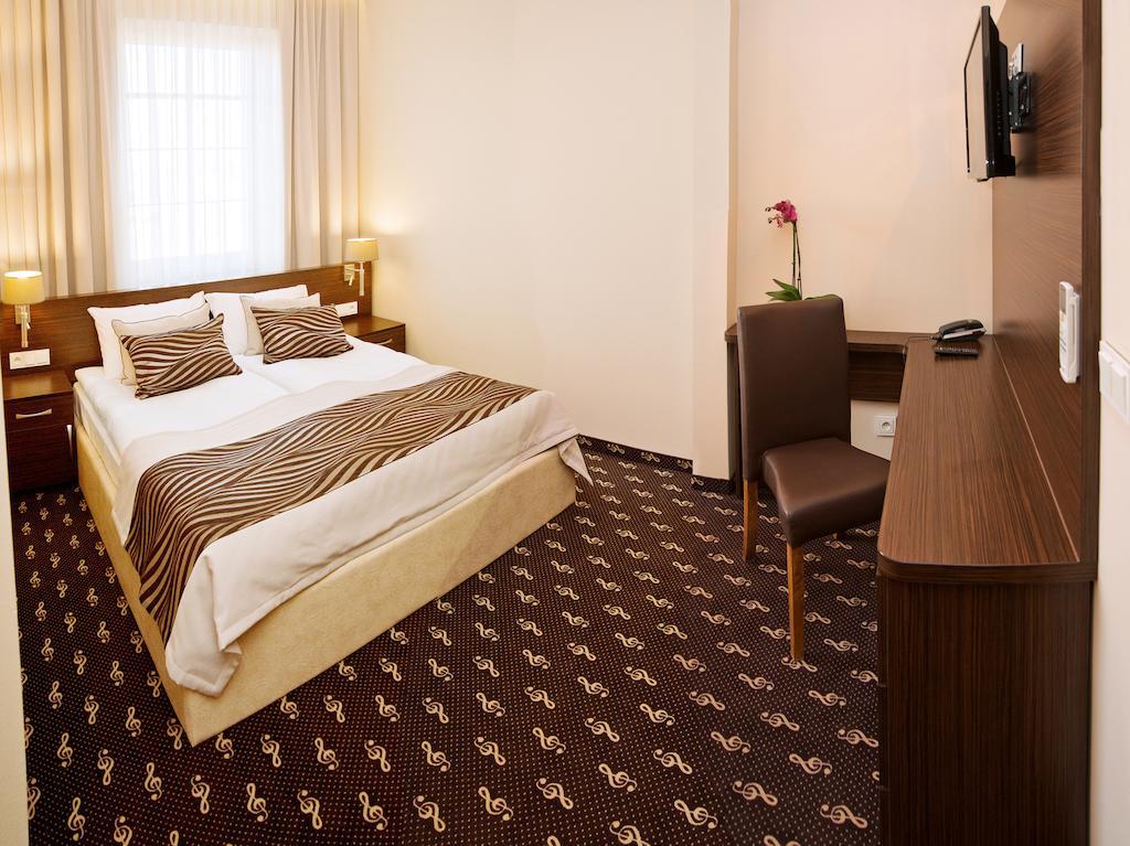 Hotel Fryderyk 나이사 객실 사진